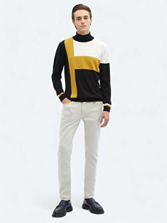 Siyah Tam Balıkçı Yaka Desenli Pamuk Karışımlı Triko Kazak