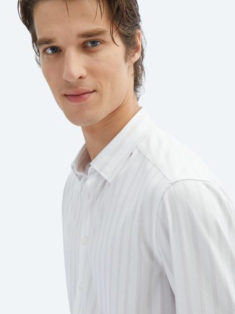 Açık Bej Çizgili Regular Fit Casual Pamuk Karışımlı Gömlek