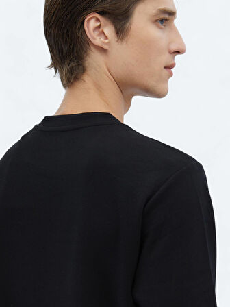 Siyah Bisiklet Yaka Sweatshırt