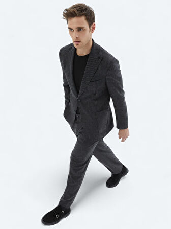 Antrasit Çizgili Modern Fit Yün Karışımlı Takım Elbise