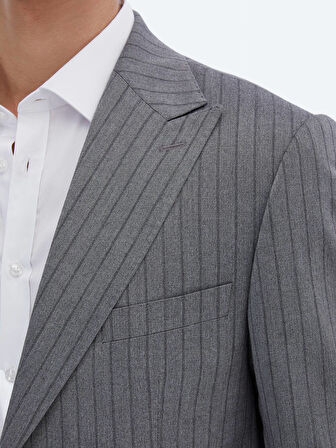 Gri Çizgili Modern Fit Takım Elbise