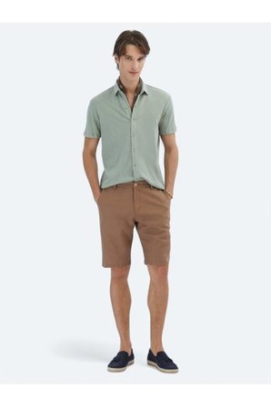 Açık Haki Düz Regular Fit Casual Pamuk Karışımlı Gömlek