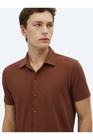 Kahverengi Düz Regular Fit Casual Pamuk Karışımlı Gömlek