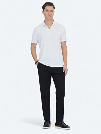 Beyaz Jakarlı Polo Yaka T-Shirt