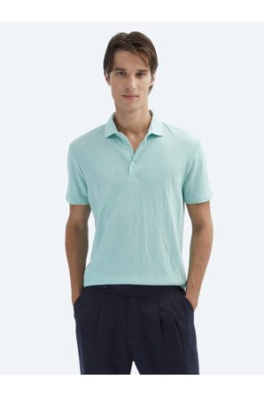 Su Yeşili Düz Polo Yaka Pamuk Karışımlı T-Shirt