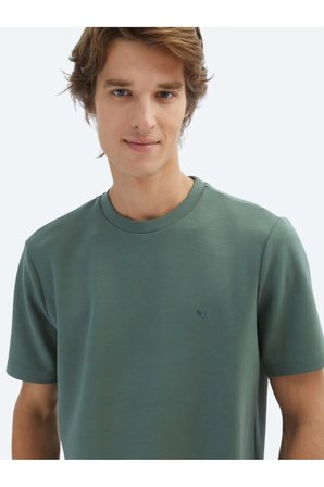 Açık Yeşil Düz Bisiklet Yaka T-Shirt