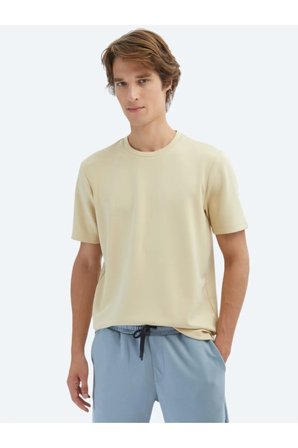 Açık Sarı Düz Bisiklet Yaka T-Shirt