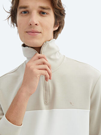 Bej Dik Yaka Sweatshırt