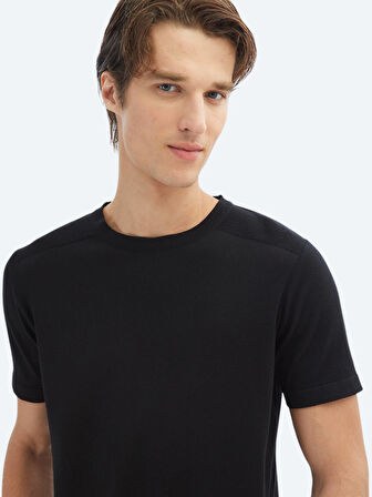 Siyah Bisiklet Yaka Desenli Triko