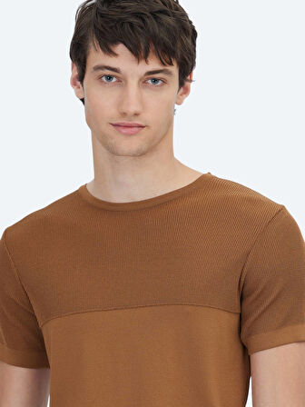 Kahverengi Bisiklet Yaka Desenli Triko