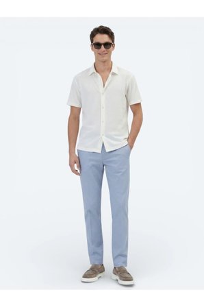 Ekru Desenli Regular Fit Casual Gömlek