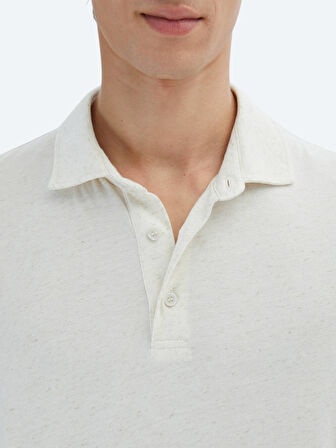 Bej Desenli Polo Yaka Pamuk Karışımlı T-Shirt