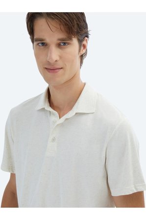 Bej Desenli Polo Yaka Pamuk Karışımlı T-Shirt