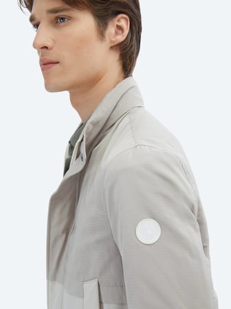 Bej Regular Fit Gizli Kapüşon Casual Dokuma Mont