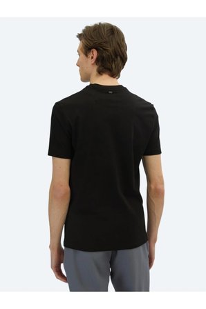 Siyah Baskılı Bisiklet Yaka %100 Pamuk T-Shirt
