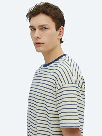 Ekru Çizgili Bisiklet Yaka %100 Pamuk T-Shirt