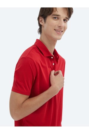 Kırmızı Düz Polo Yaka %100 Pamuk T-Shirt