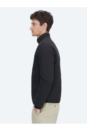 Siyah Regular Fit Dik Yaka Casual Dokuma Mont
