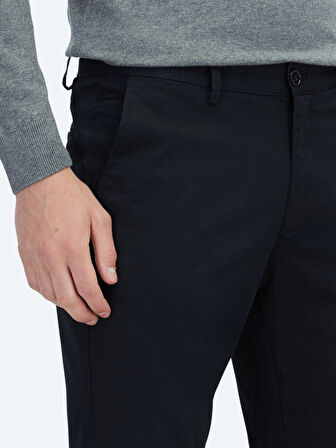 Siyah Düz Dokuma Regular Fit Casual Pamuk Karışımlı Pantolon