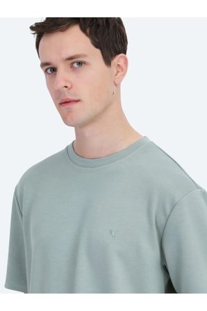 Açık Yeşil Düz Bisiklet Yaka T-Shirt