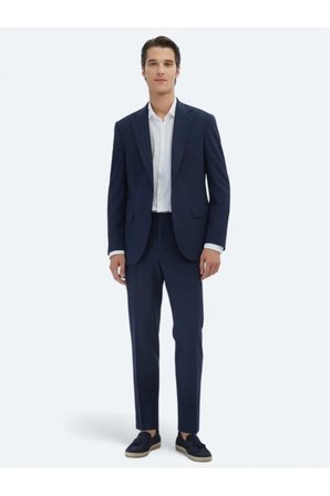 Lacivert Kareli Modern Fit Yün Karışımlı Takım Elbise