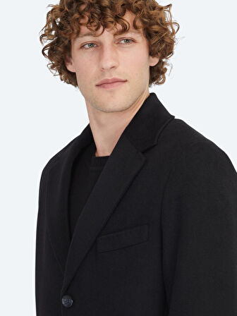 Siyah Regular Fit Kelebek Yaka Klasik Dokuma Palto