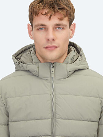 Haki Regular Fit Kapüşonlu Casual Dokuma Mont