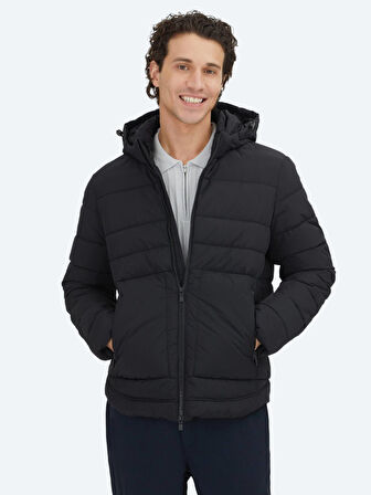 Siyah Regular Fit Kapüşonlu Casual Dokuma Mont