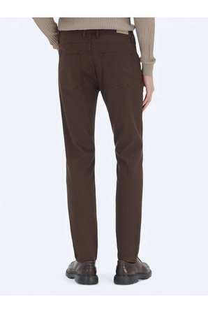 Kahverengi Dokuma Regular Fit Casual Pamuk Karışımlı Pantolon