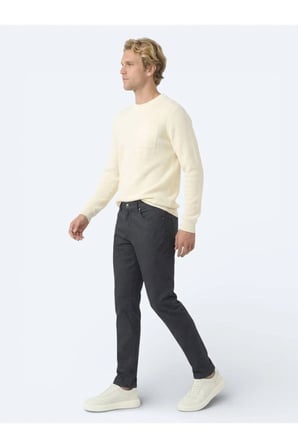 Siyah Dokuma Regular Fit Casual Pamuk Karışımlı Pantolon