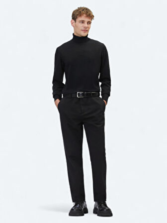 Siyah Tam Balıkçı Yaka Jakarlı Yün Karışımlı Triko Kazak