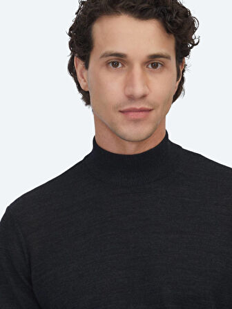 Antrasit Yarım Balıkçı Yaka Jakarlı Yün Karışımlı Triko Kazak