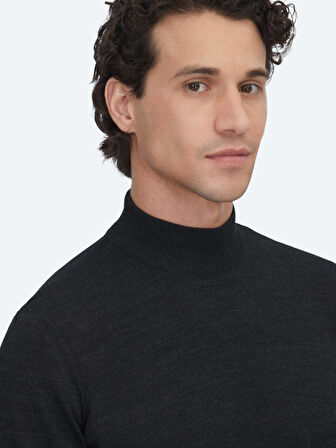 Antrasit Yarım Balıkçı Yaka Jakarlı Yün Karışımlı Triko Kazak