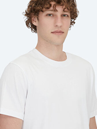 Beyaz Bisiklet Yaka %100 Pamuk T-Shirt