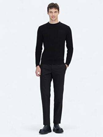 Siyah Bisiklet Yaka Jakarlı Triko Kazak