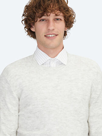 Ekru Bisiklet Yaka Jakarlı Yün Karışımlı Triko Kazak