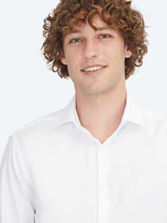 Beyaz Regular Fit Dokuma Klasik %100 Pamuk Gömlek