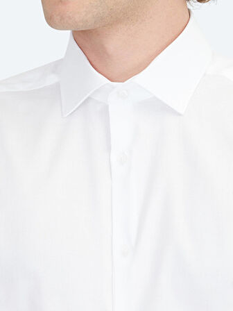 Beyaz Regular Fit Dokuma Klasik %100 Pamuk Gömlek