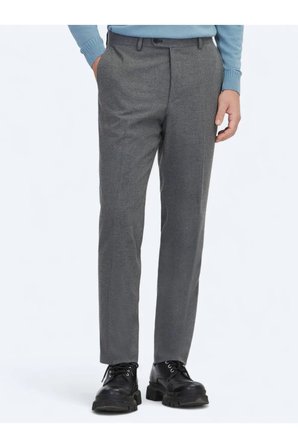 Gri Düz Dokuma Fitted Fit Klasik Pantolon
