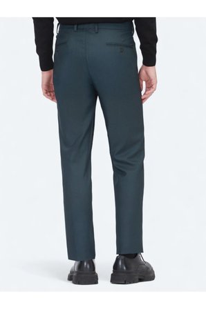 Haki Düz Dokuma Regular Fit Casual Pantolon