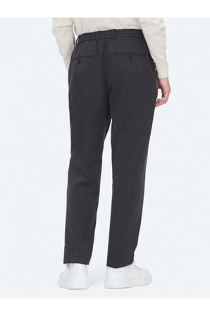 Siyah Çizgili Dokuma Jogging Fit Casual Pantolon