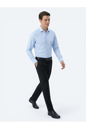 Açık Mavi Regular Fit Dokuma Klasik Pamuk Karışımlı Gömlek