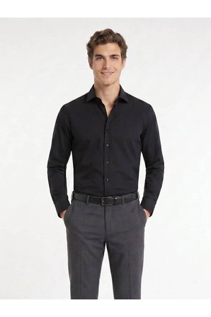 Siyah Regular Fit Uzun Dokuma Casual Pamuk Karışımlı Gömlek