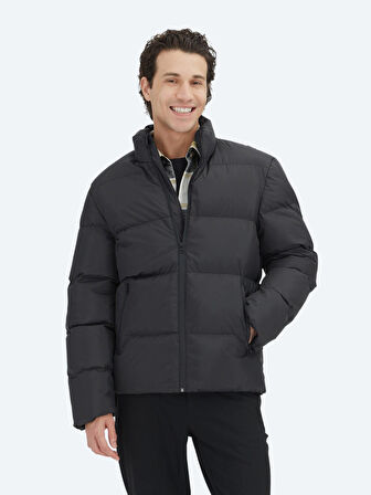 Siyah Regular Fit Dik Yaka Casual Dokuma Mont