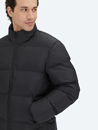 Siyah Regular Fit Dik Yaka Casual Dokuma Mont