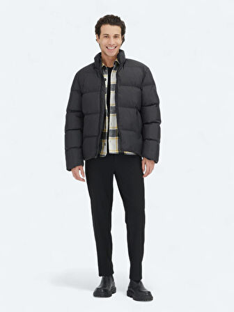 Siyah Regular Fit Dik Yaka Casual Dokuma Mont