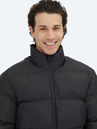 Siyah Regular Fit Dik Yaka Casual Dokuma Mont