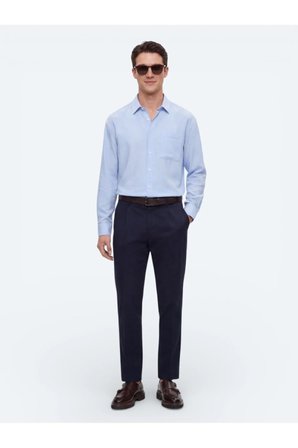 Lacivert Düz Dokuma Regular Fit Casual Pamuk Karışımlı Pantolon