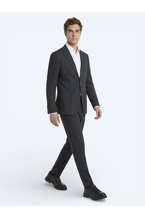 Antrasit Düz Modern Fit Örme Takım Elbise