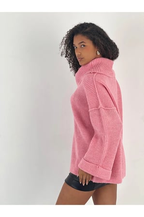 Kadın Oversize Yüksek Yaka Pembe Triko Kazak